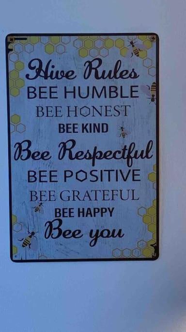 Bumblebee Cottage Donegal Town Exteriér fotografie
